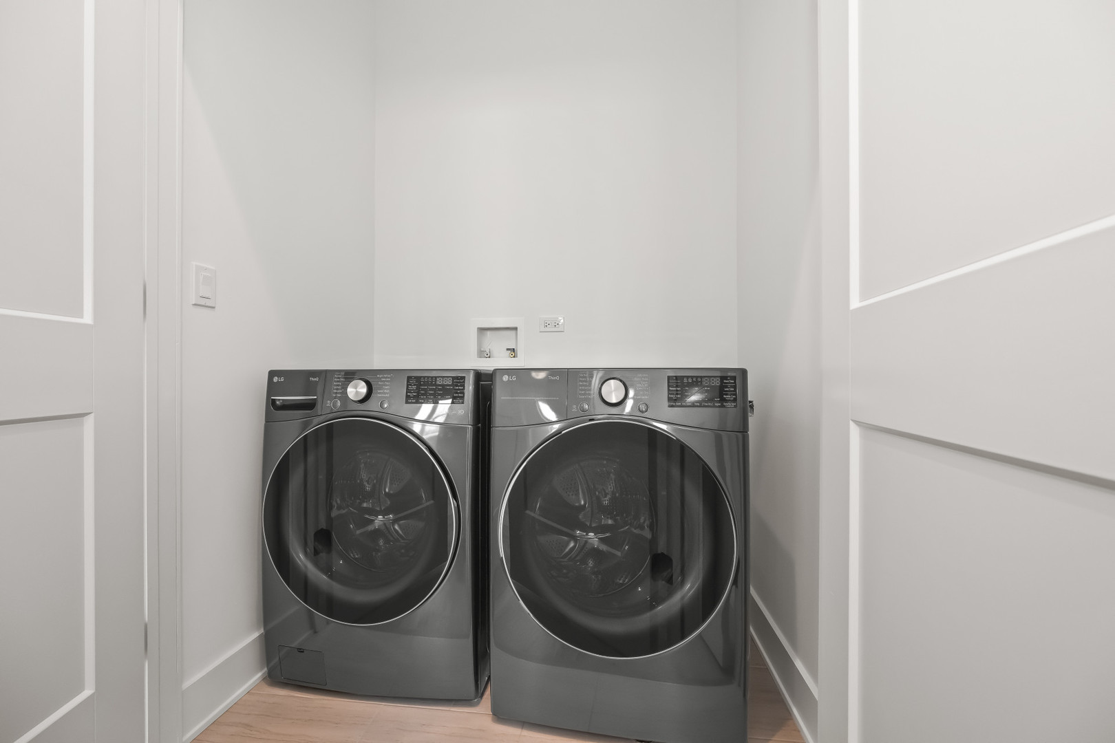 704 East 41 Street Chicago IL 60653