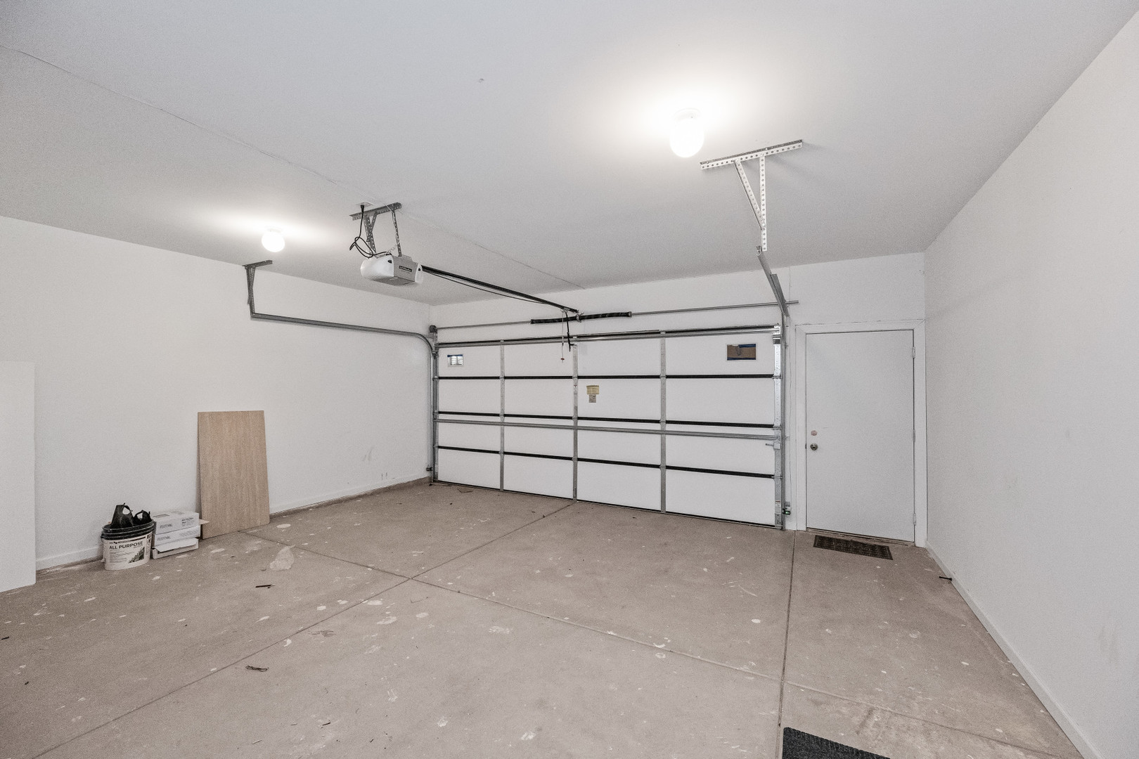 704 East 41 Street Chicago IL 60653