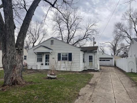 725 Webster Circle E Kankakee IL 60901