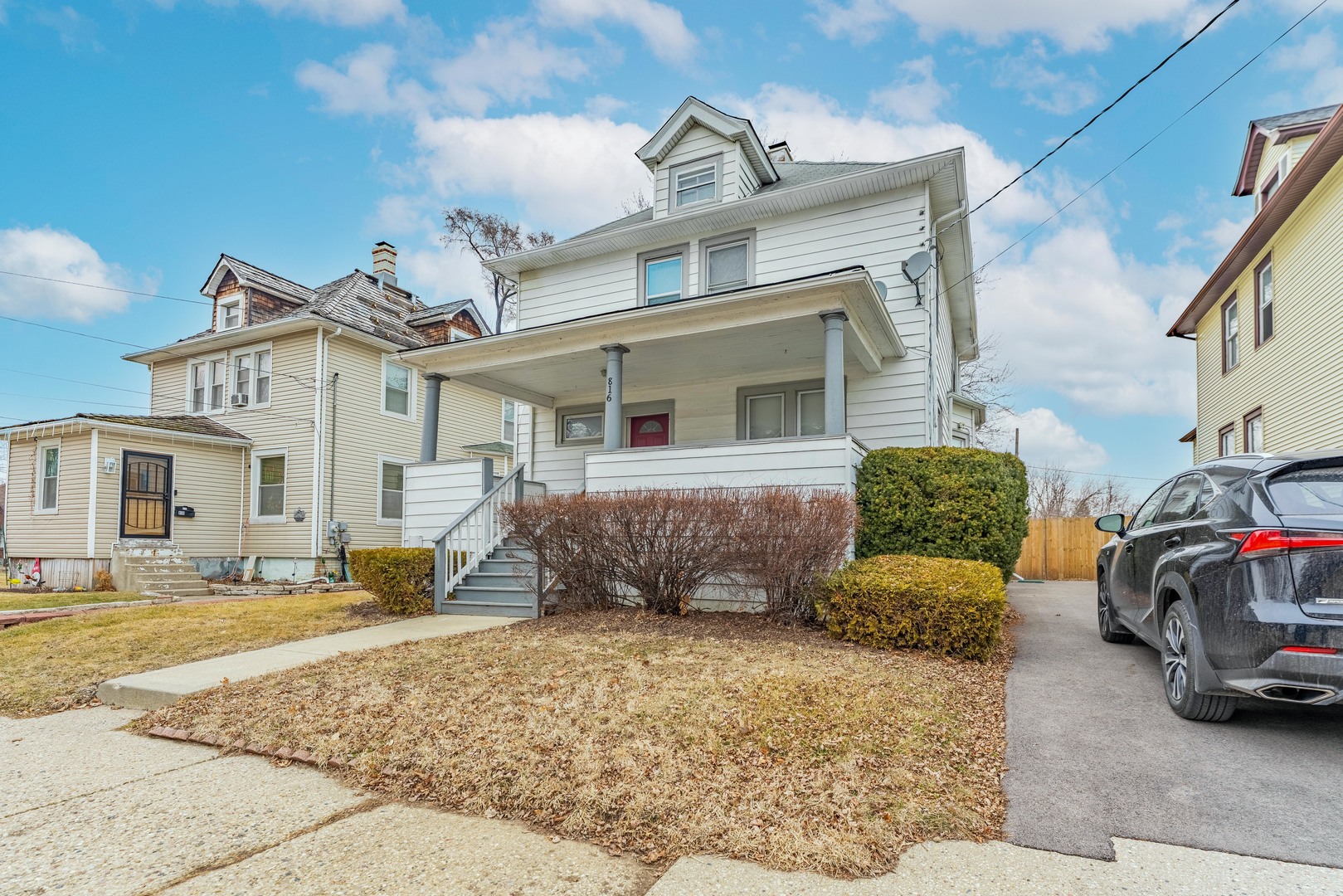 816 18TH Street North Chicago IL 60064