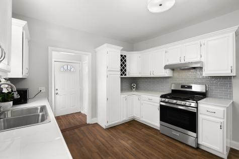 816 18TH Street North Chicago IL 60064