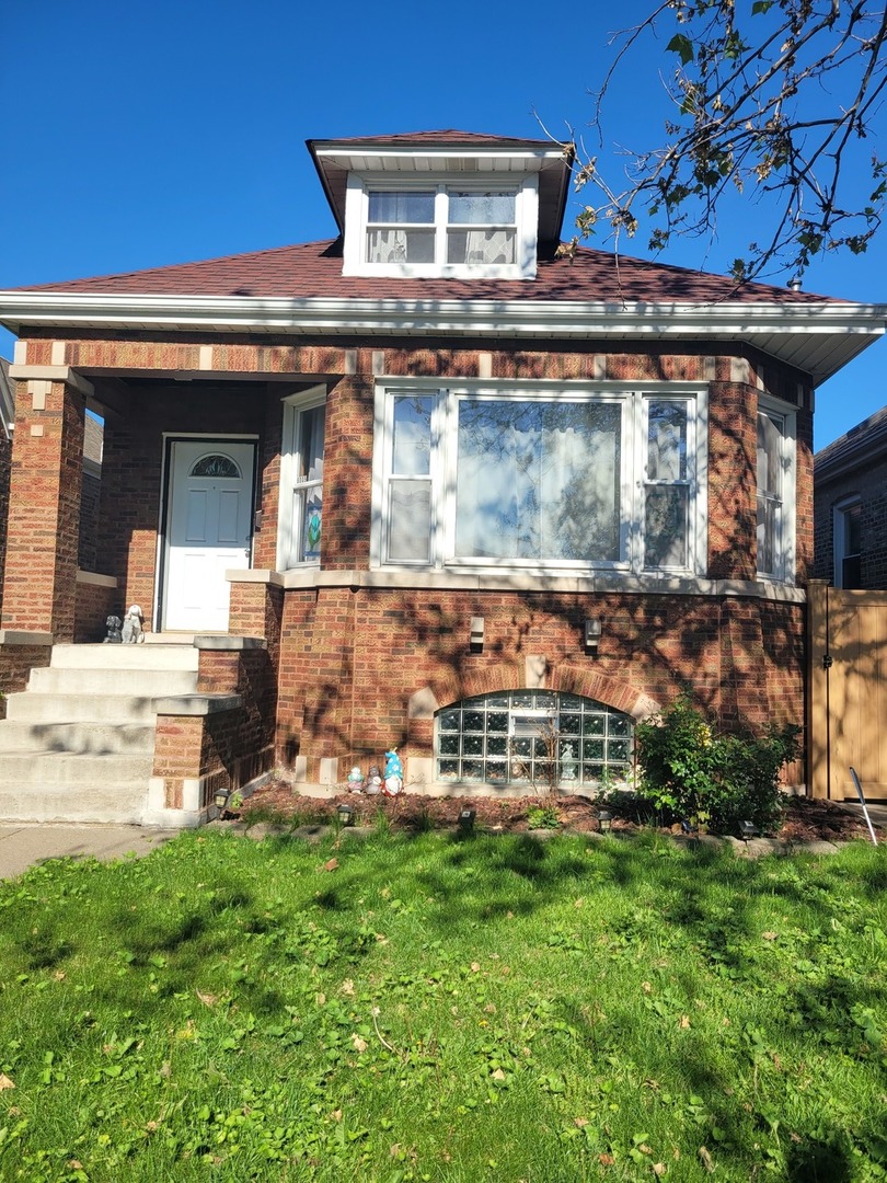 6005 South Tripp Avenue Chicago IL 60629