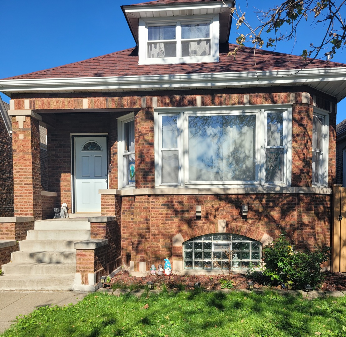 6005 South Tripp Avenue Chicago IL 60629
