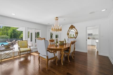 124 Ravinoaks Lane Highland Park IL 60035