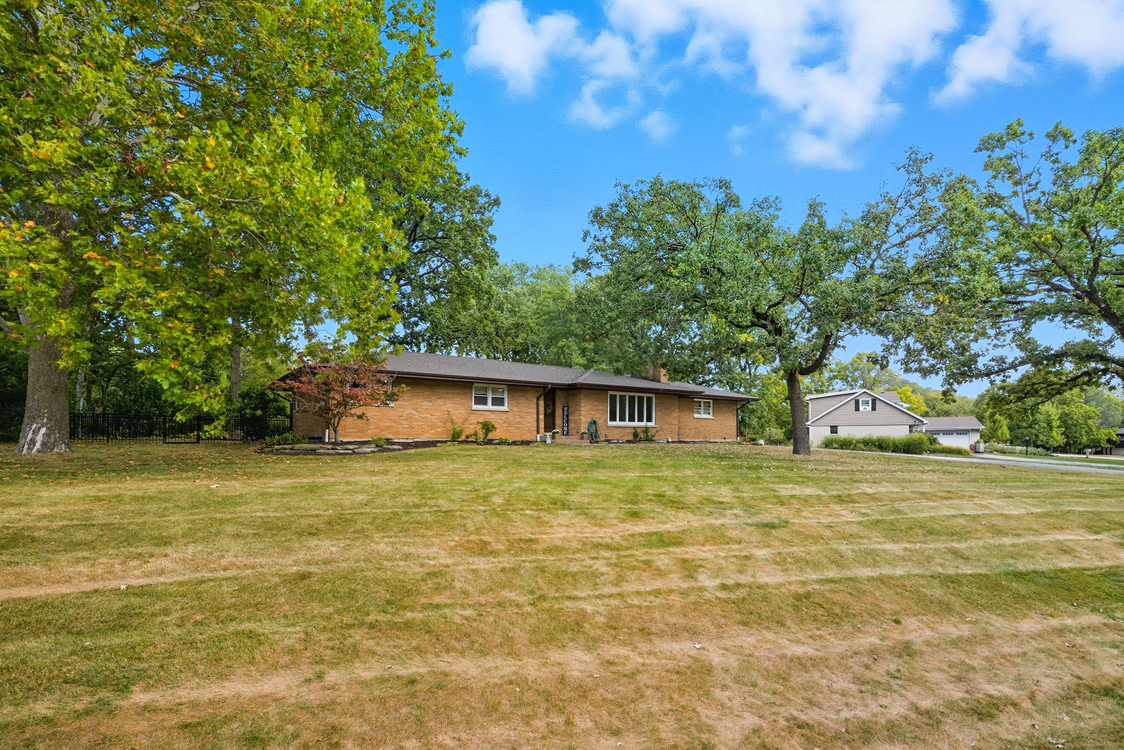 8615 Washington Street Downers Grove IL 60516