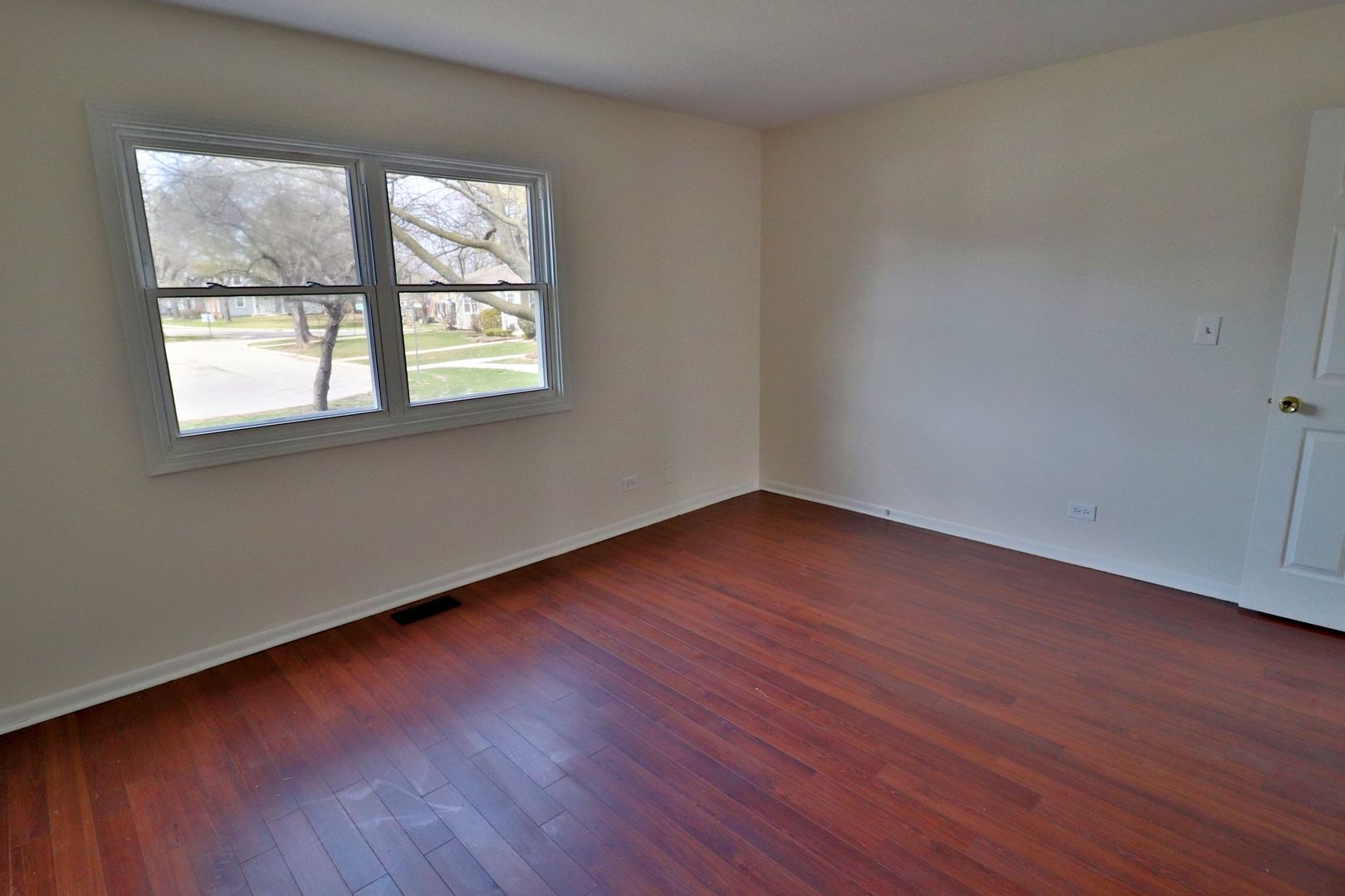 819 Mansfield Court Schaumburg IL 60194