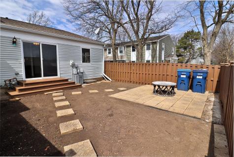 819 Mansfield Court Schaumburg IL 60194