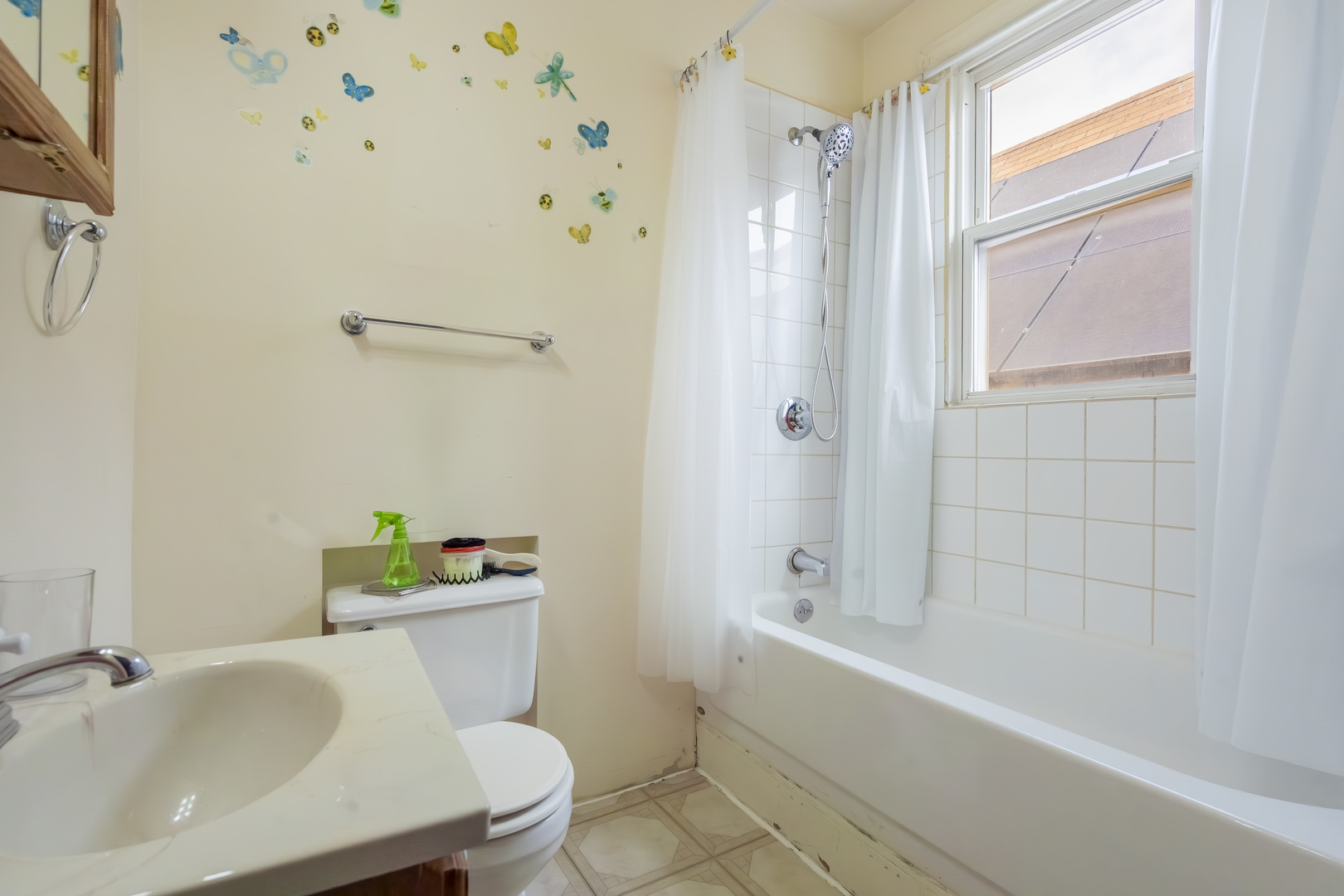 2221 North Keeler Avenue Chicago IL 60639
