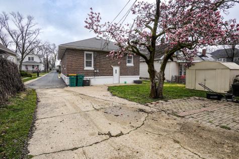 913 Oakland Avenue Joliet IL 60435