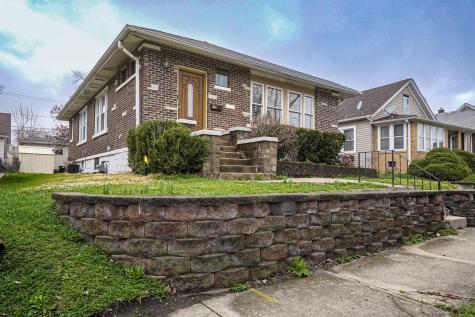 913 Oakland Avenue Joliet IL 60435