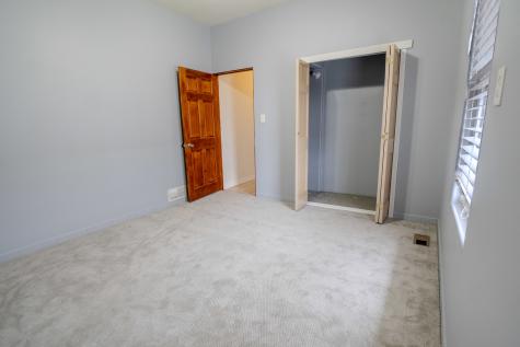 913 Oakland Avenue Joliet IL 60435