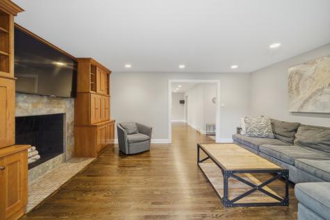 1473 Arbor Lane Northbrook IL 60062