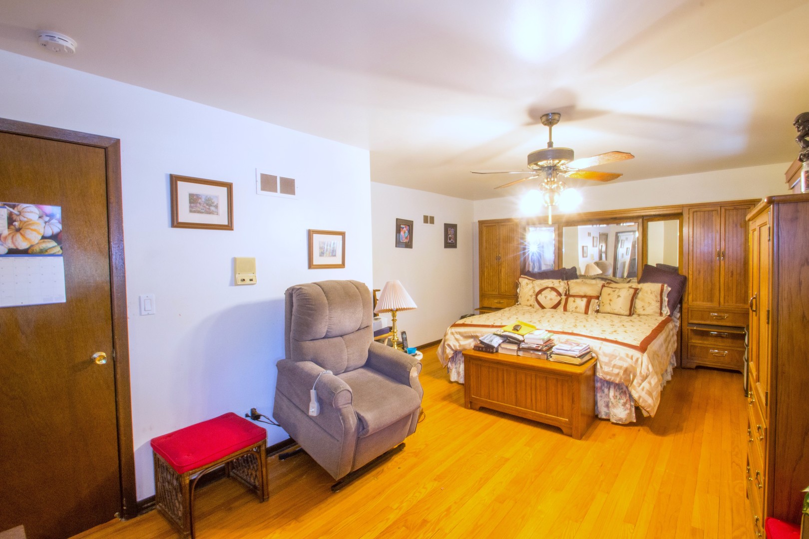 10656 South Rhodes Avenue Chicago IL 60628