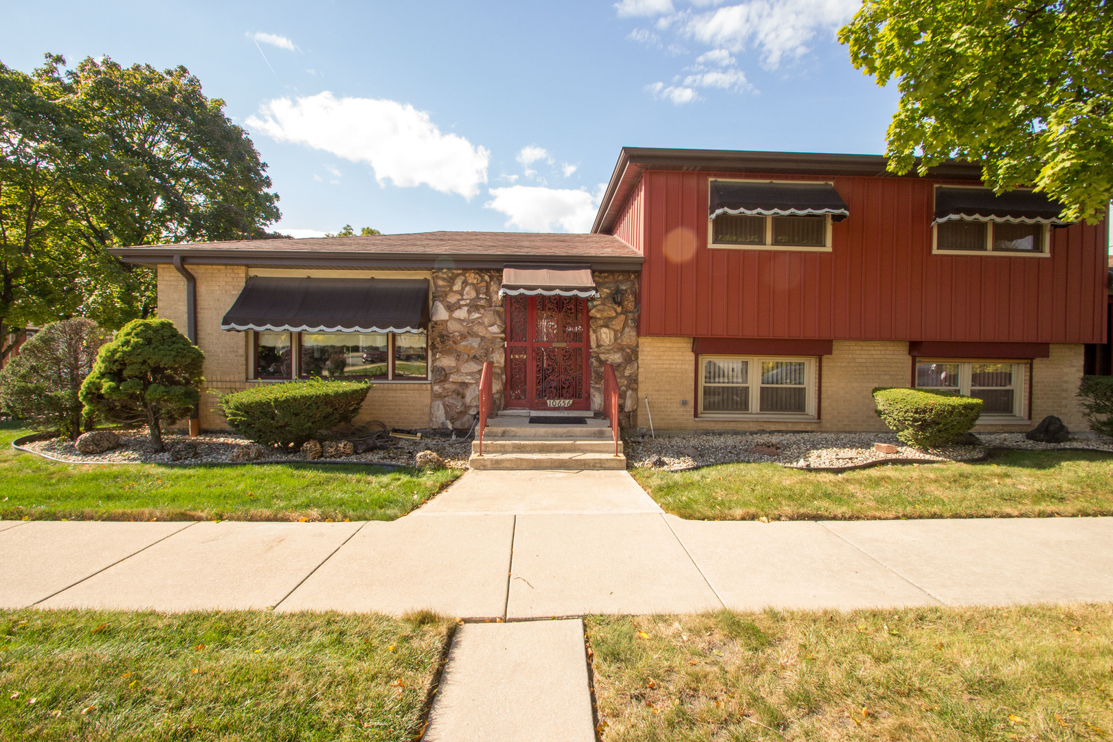 10656 South Rhodes Avenue Chicago IL 60628