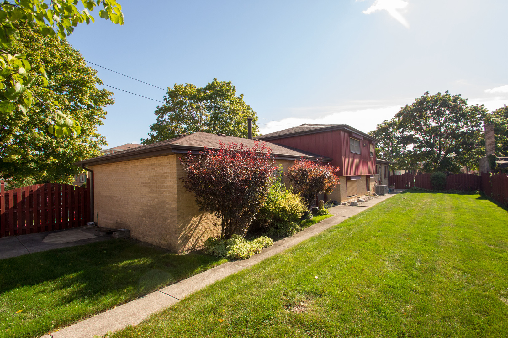 10656 South Rhodes Avenue Chicago IL 60628