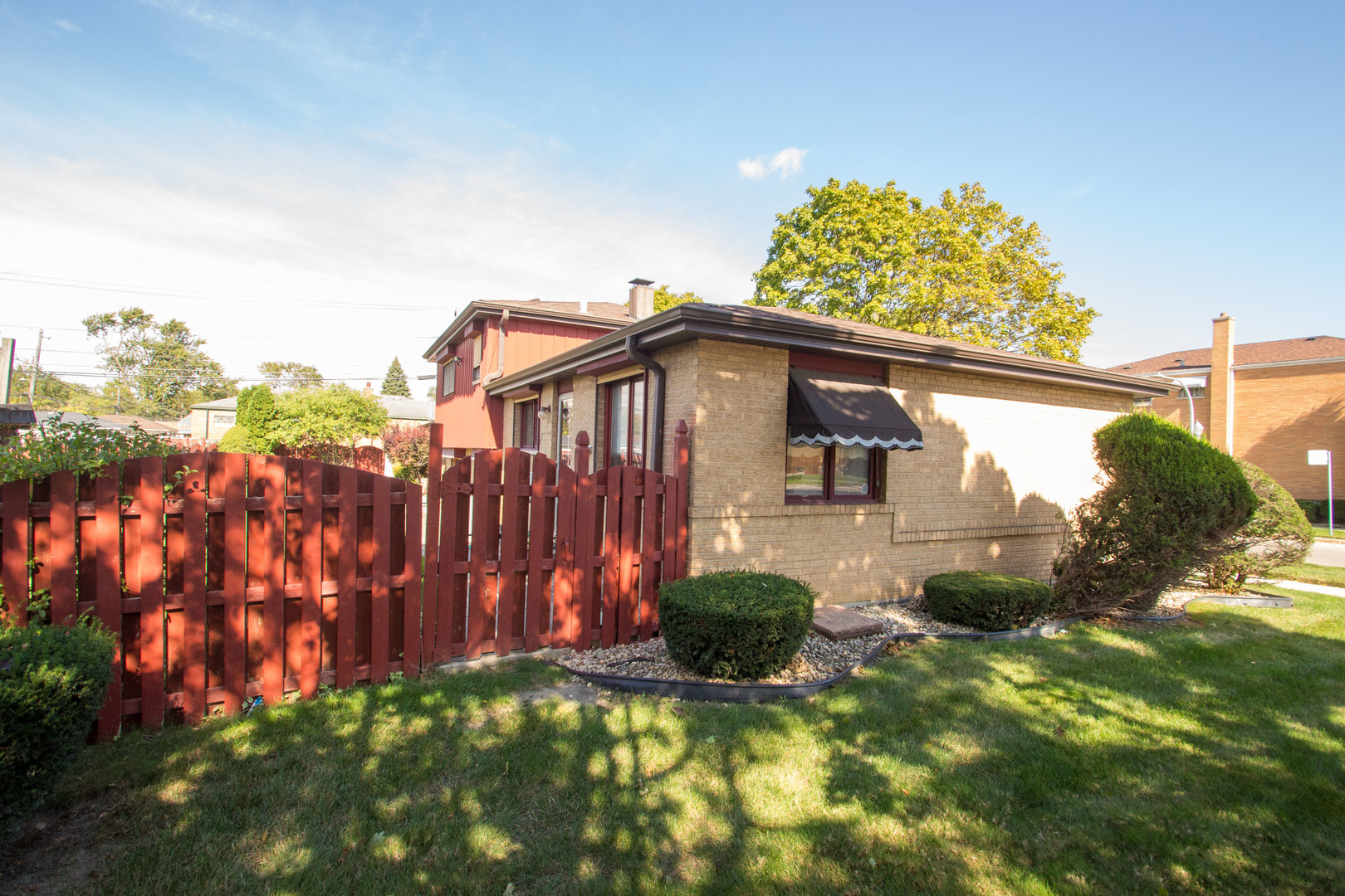 10656 South Rhodes Avenue Chicago IL 60628