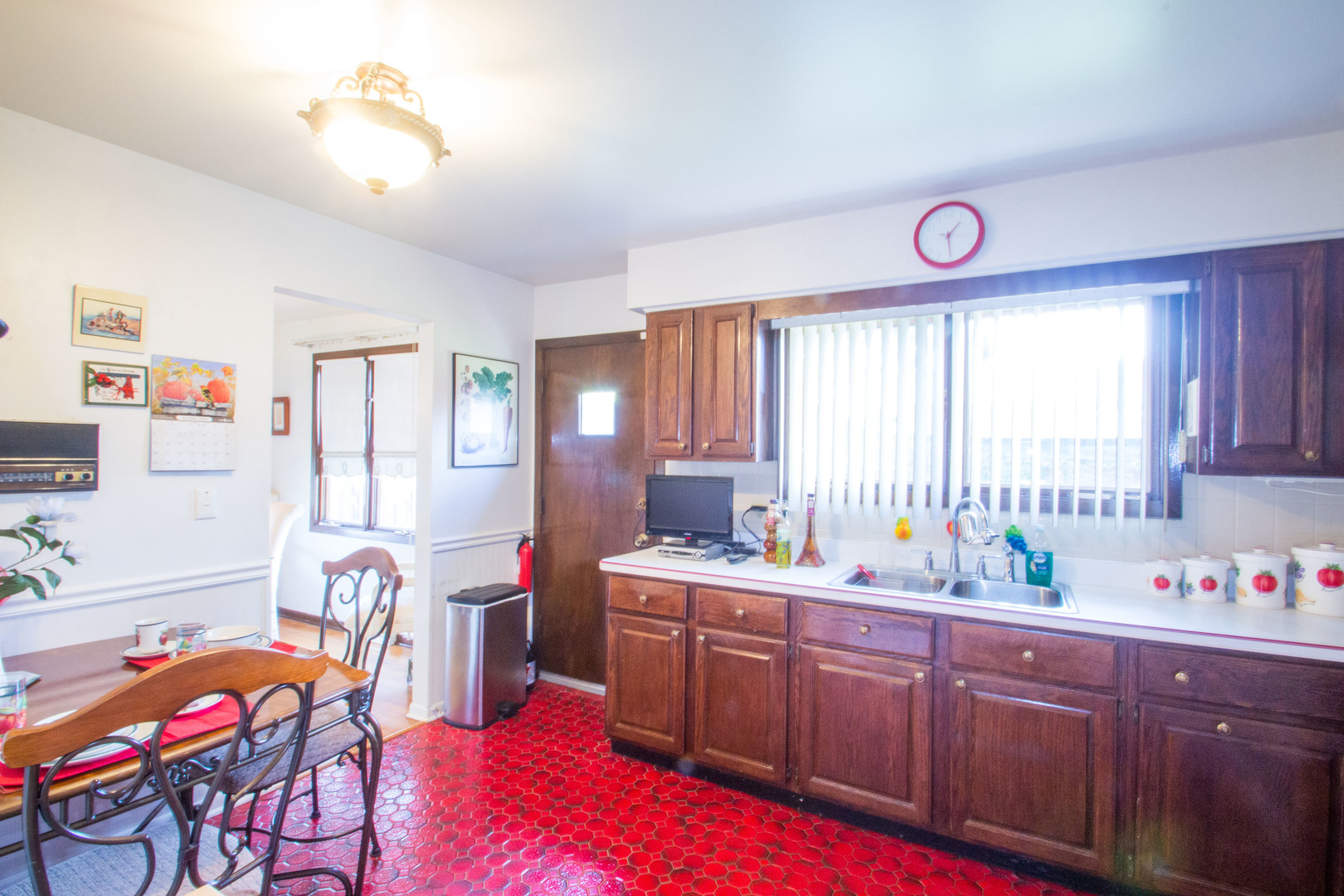 10656 South Rhodes Avenue Chicago IL 60628