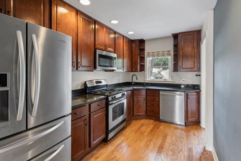 948 North Salem Avenue Arlington Heights IL 60004
