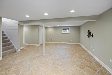 948 North Salem Avenue Arlington Heights IL 60004