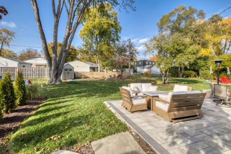 948 North Salem Avenue Arlington Heights IL 60004