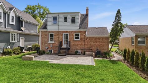 948 North Salem Avenue Arlington Heights IL 60004