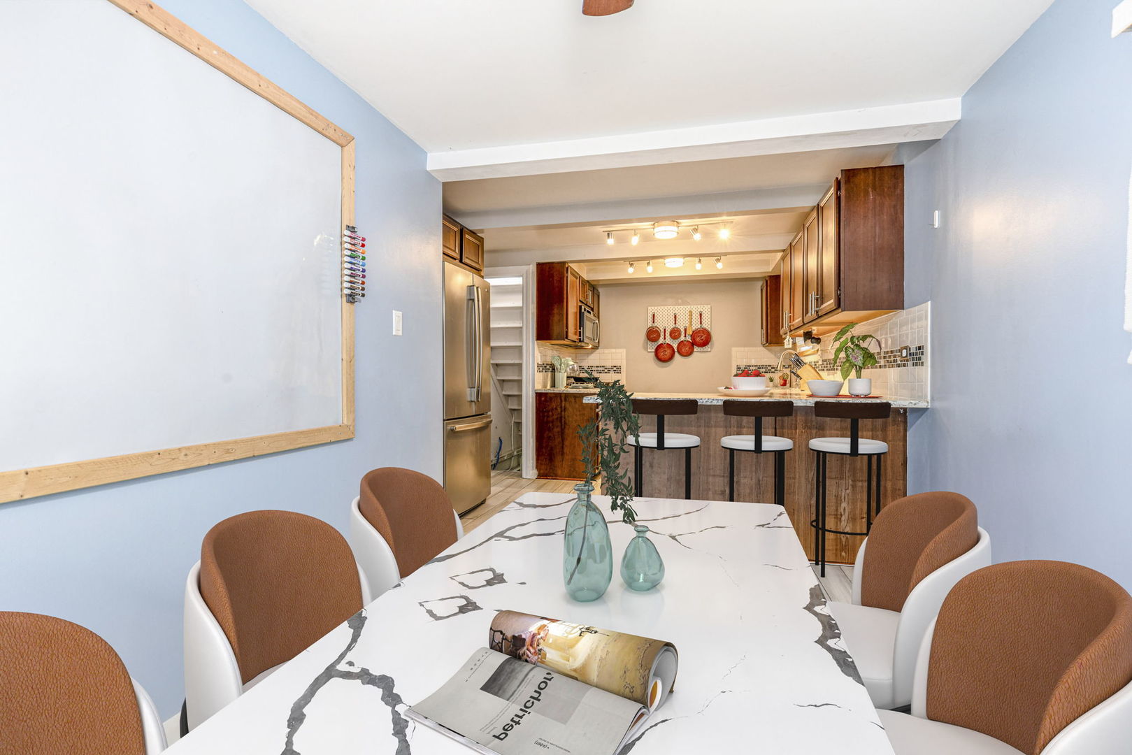 516 North Emroy Avenue Elmhurst IL 60126