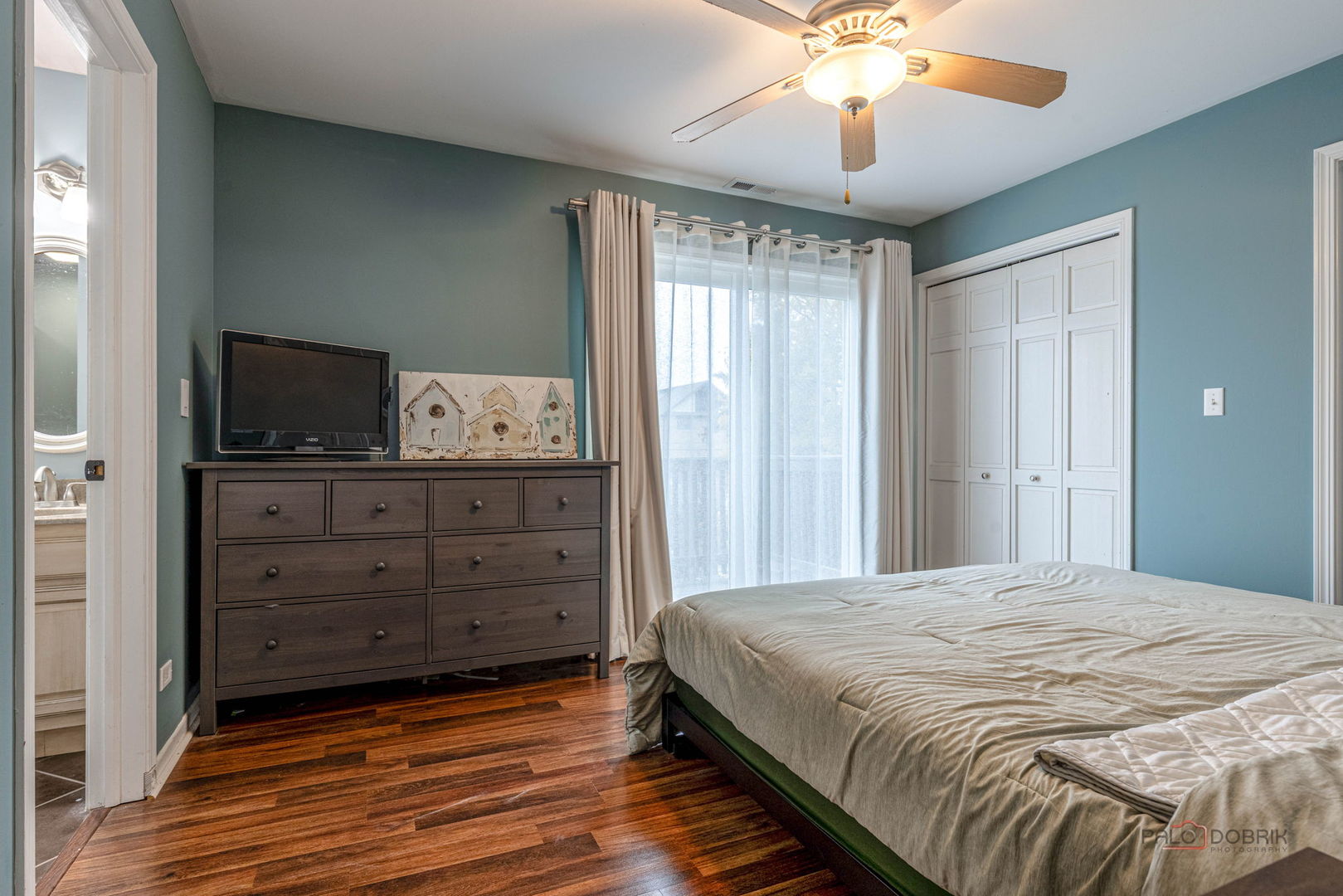 516 North Emroy Avenue Elmhurst IL 60126