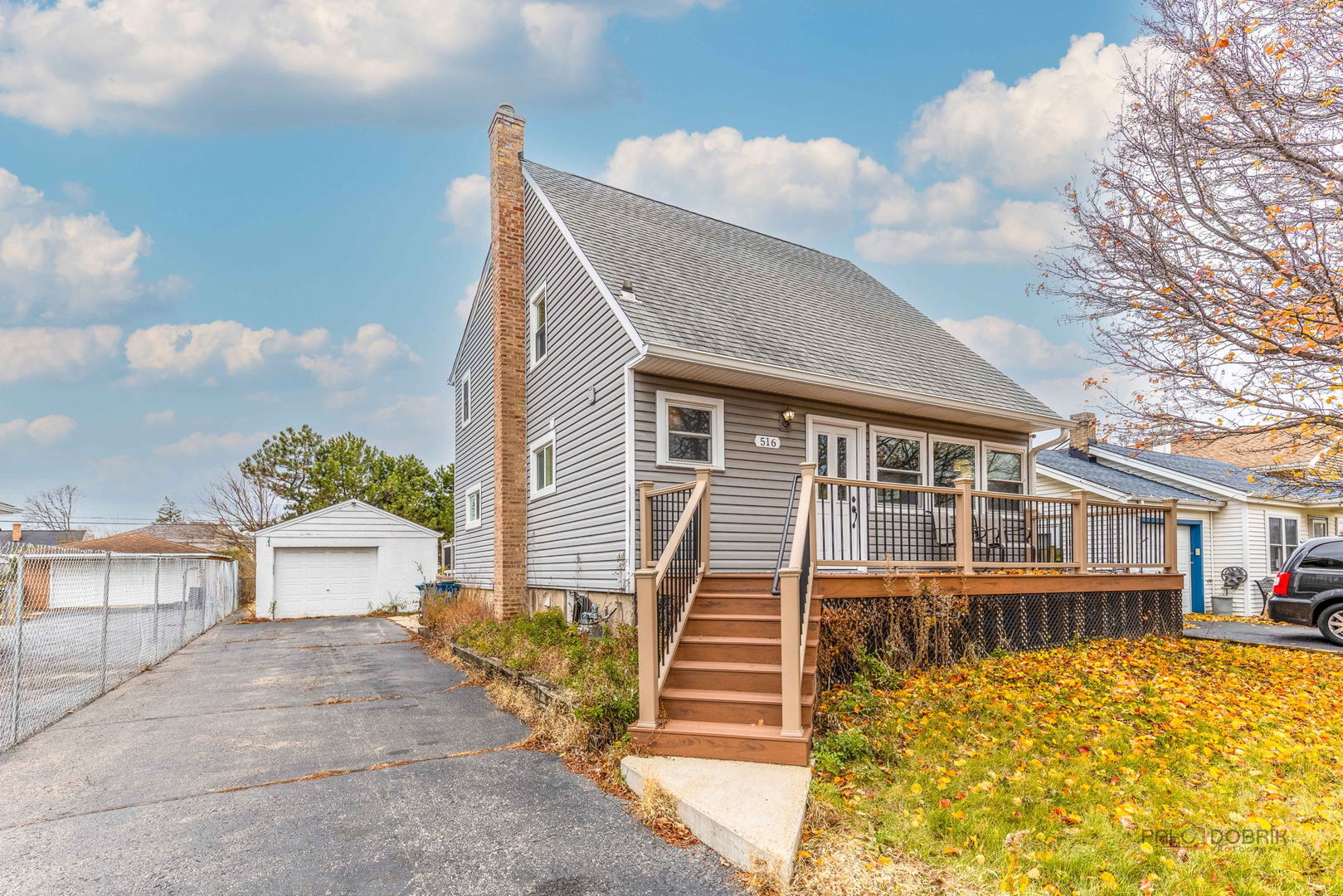 516 North Emroy Avenue Elmhurst IL 60126