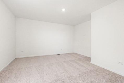 413 Hathaway Lane Oswego IL 60543