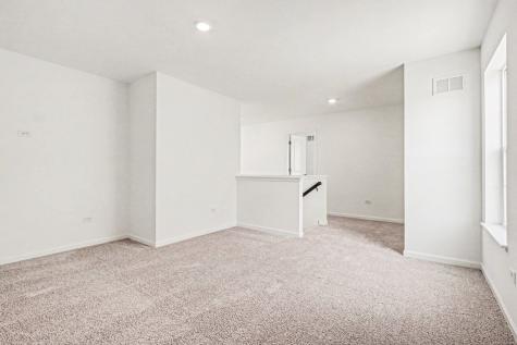 413 Hathaway Lane Oswego IL 60543