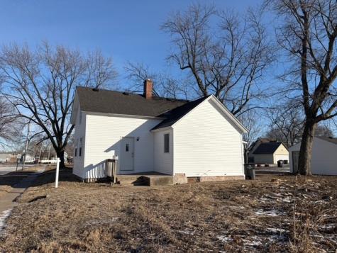 819 5TH Street Rock Island IL 61201