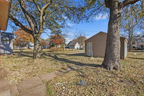 819 5TH Street Rock Island IL 61201