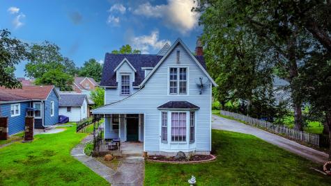 308 East Mulberry Street Watseka IL 60970