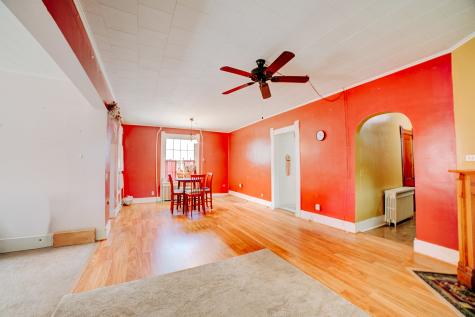 308 East Mulberry Street Watseka IL 60970