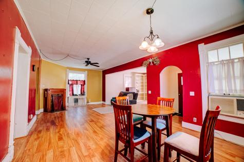 308 East Mulberry Street Watseka IL 60970