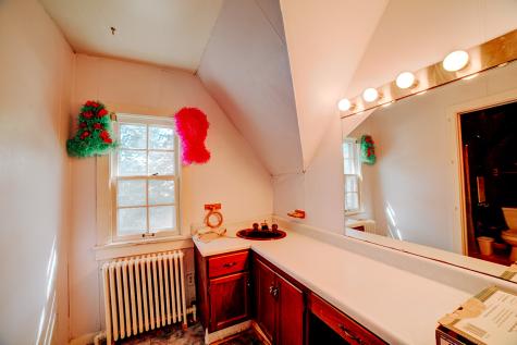 308 East Mulberry Street Watseka IL 60970