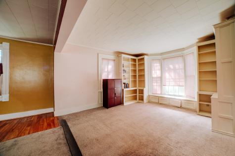 308 East Mulberry Street Watseka IL 60970