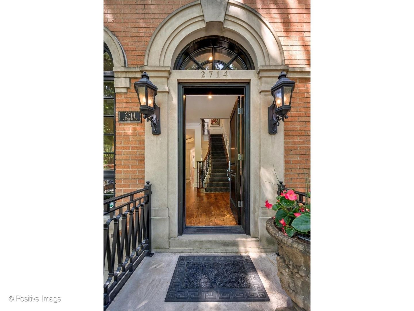 2714 North Greenview Avenue Chicago IL 60614