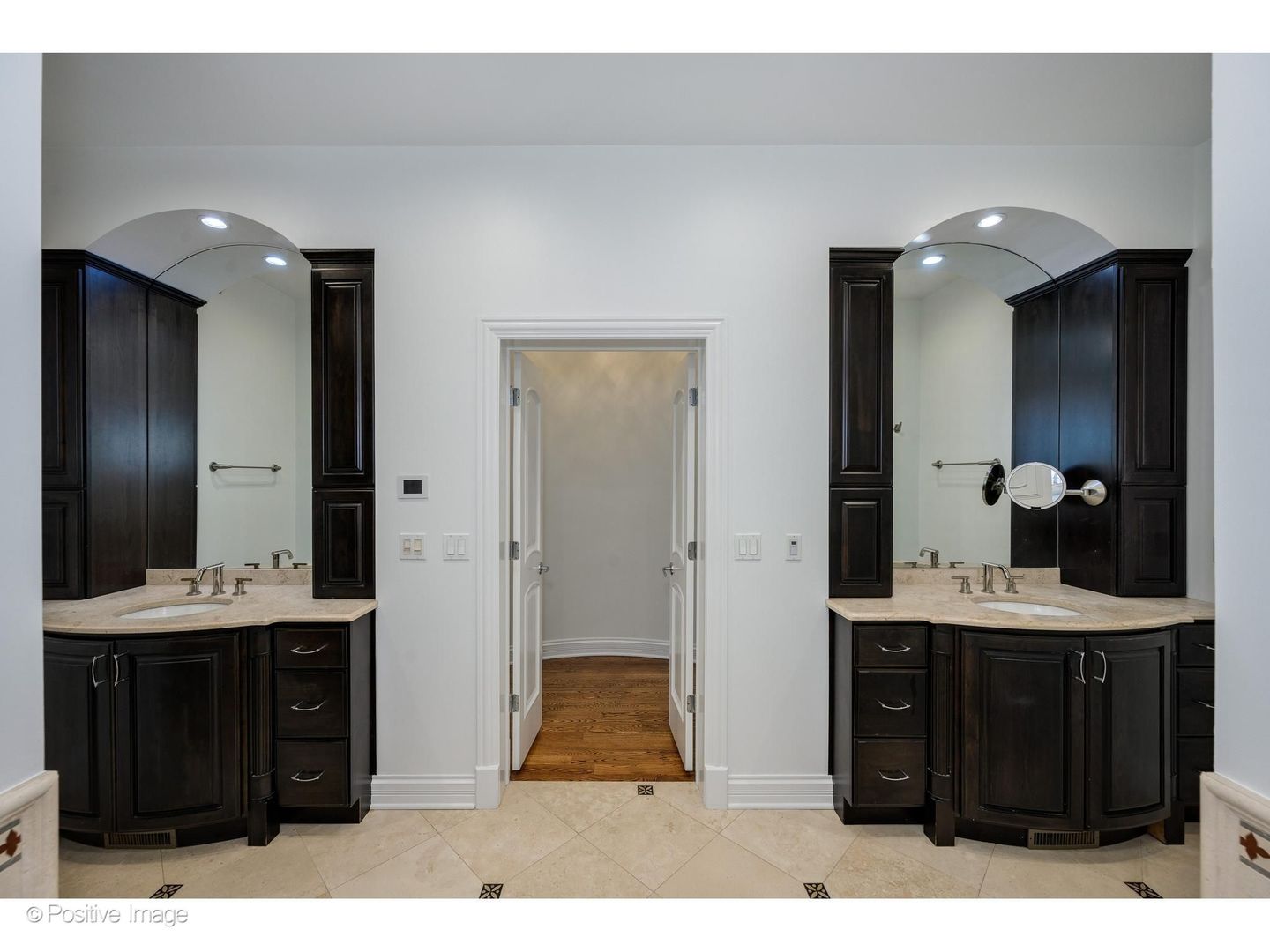2714 North Greenview Avenue Chicago IL 60614