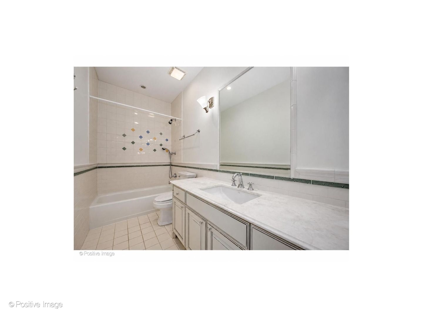 2714 North Greenview Avenue Chicago IL 60614