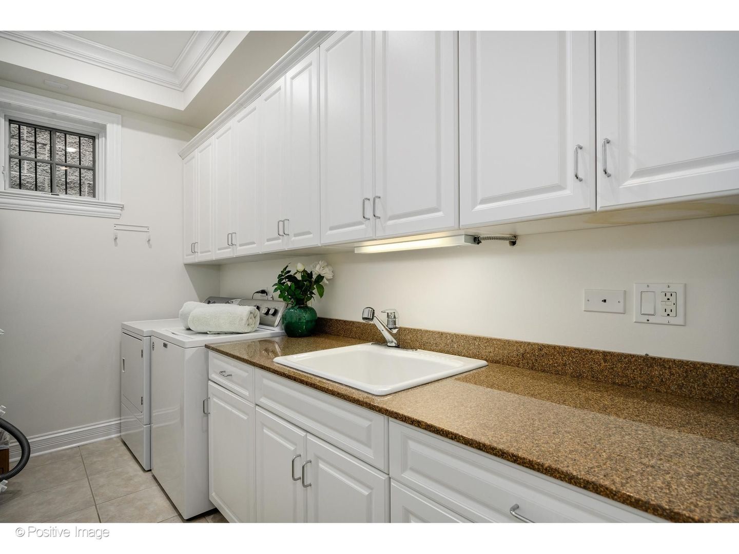 2714 North Greenview Avenue Chicago IL 60614