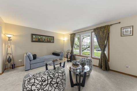 4108 Schillinger Drive Naperville IL 60564