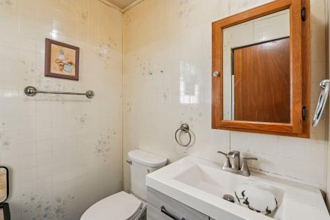 8853 South Troy Avenue Evergreen Park IL 60805
