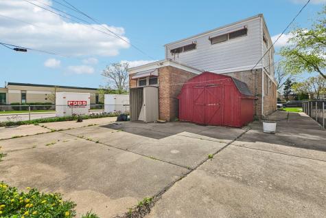 8853 South Troy Avenue Evergreen Park IL 60805