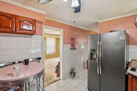 8853 South Troy Avenue Evergreen Park IL 60805