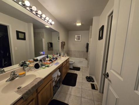 494 Vaughn Circle Aurora IL 60502