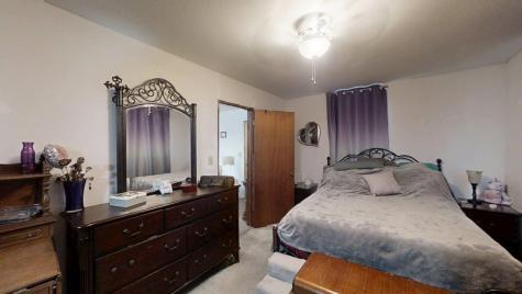 215 Grove Street Weldon IL 61882
