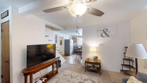 215 Grove Street Weldon IL 61882