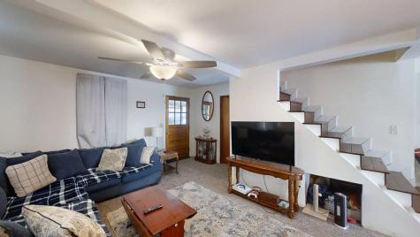 215 Grove Street Weldon IL 61882