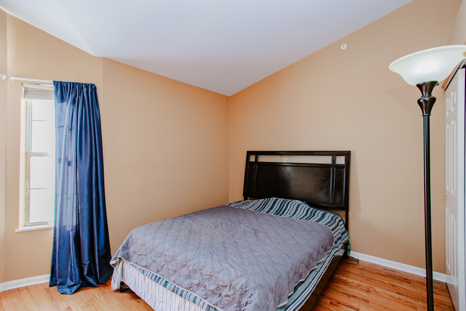 5039 Warren Street Skokie IL 60077